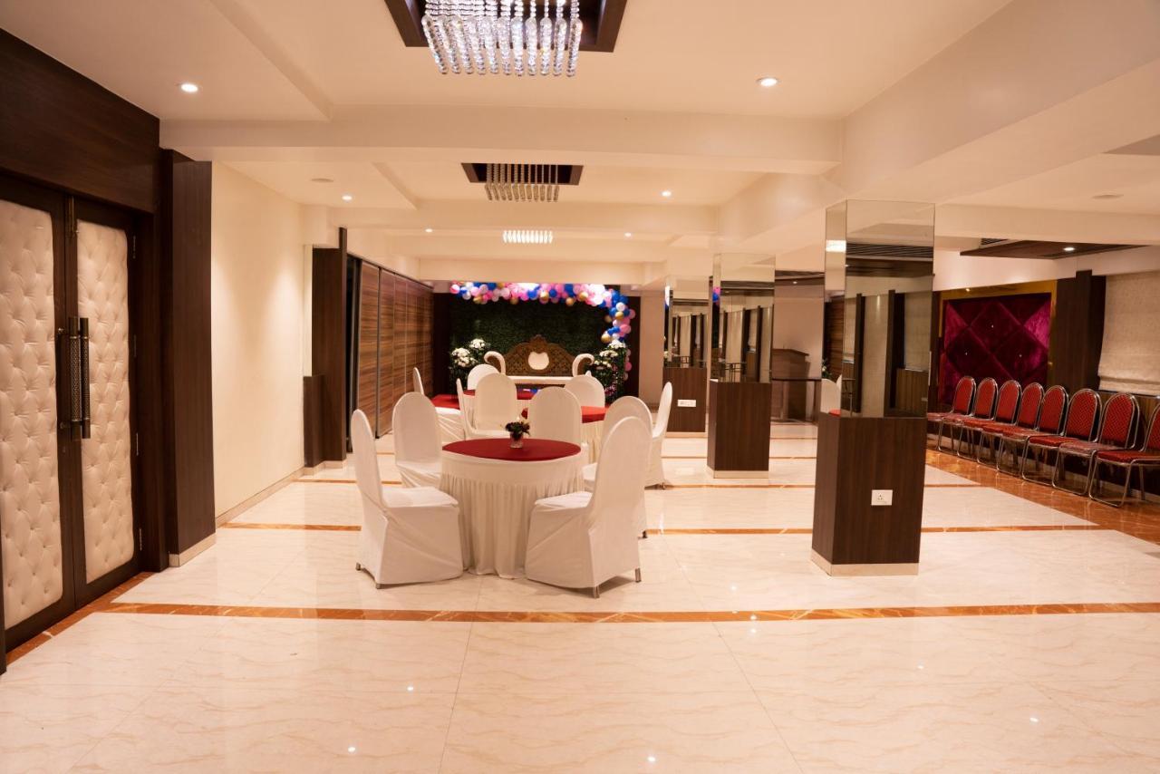 Gold Crest Business Hotel Navi Mumbai Exteriör bild