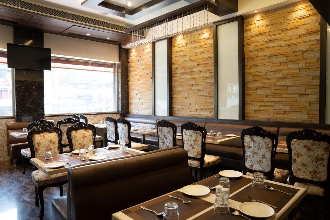 Gold Crest Business Hotel Navi Mumbai Exteriör bild